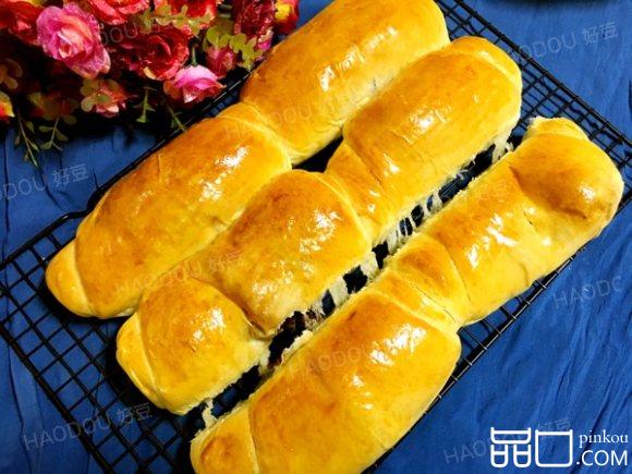 酸奶豆沙面包