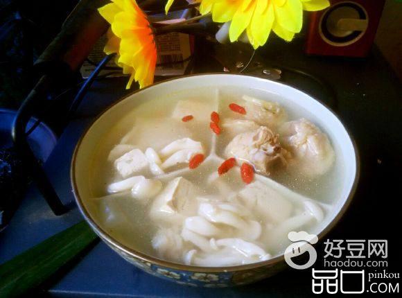白玉菇鸡汤