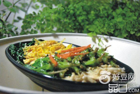 金针菇蛋皮丝拌菠菜