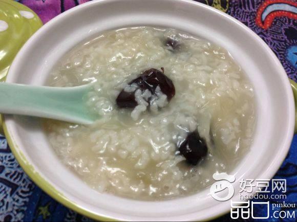 冰糖银耳红枣粥