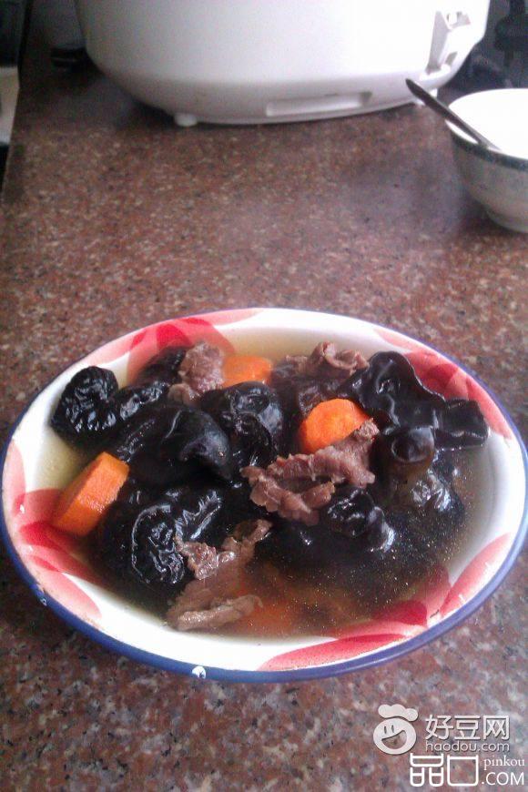 木耳牛肉汤