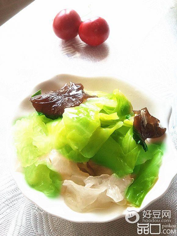 圆白菜拌双耳