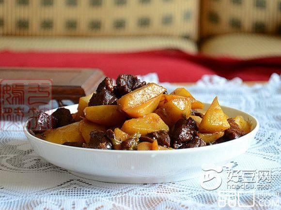 红酒牛肉炖土豆