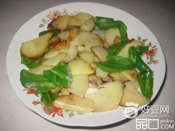 土豆片炒青椒