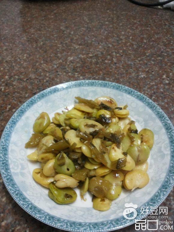 雪菜炒蚕豆白