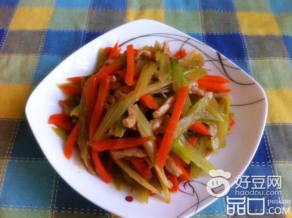 芹菜胡萝卜炒肉