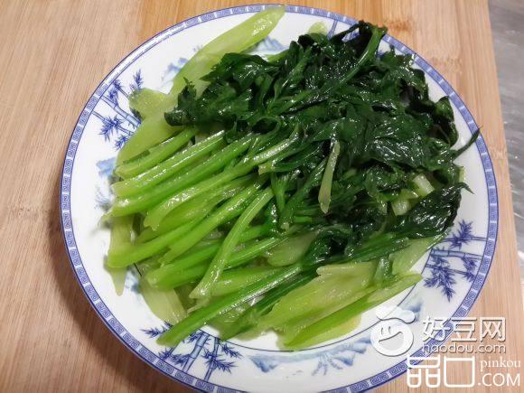 炒芹菜