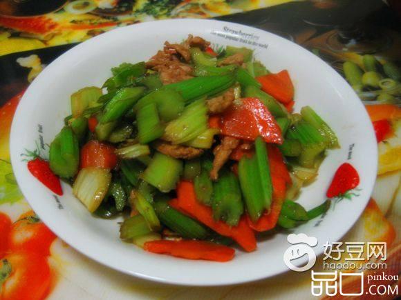西芹炒肉