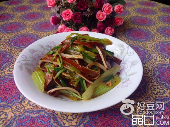芹菜拌豆干