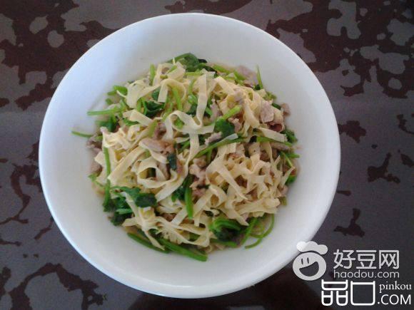 芹菜炒千张叶