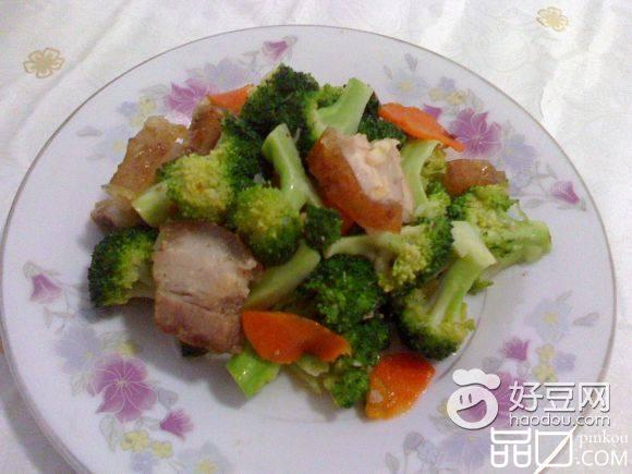 烧肉西兰花