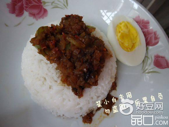 洋葱泥辣酱浇饭