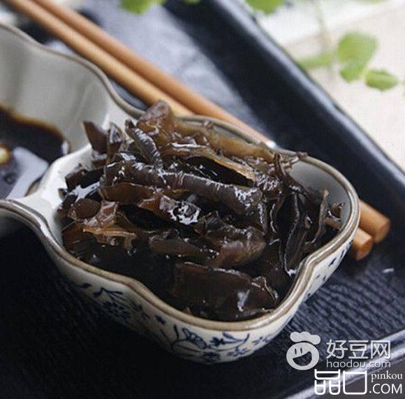 凉拌木耳蘸芥末
