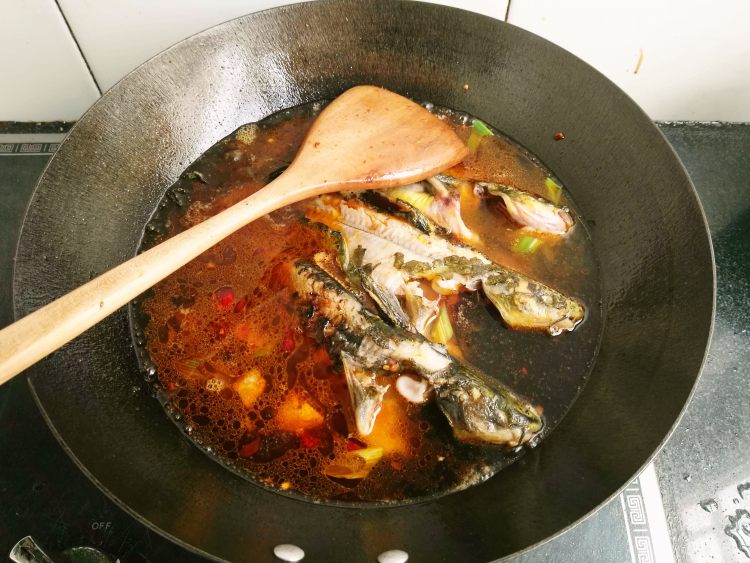 嘎丫鱼炖豆腐步骤11