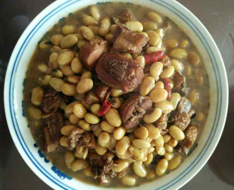 咸鸡烧黄豆步骤8