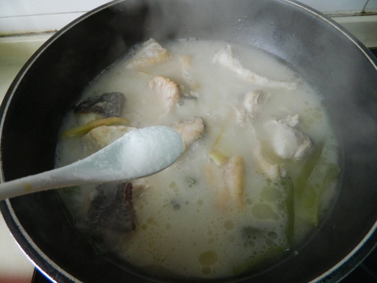 霍山鲢鱼冻步骤12