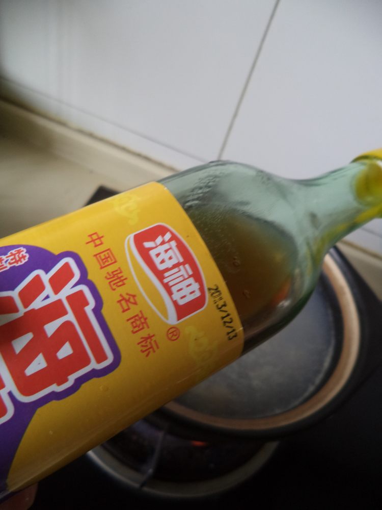 河蚌烧咸鸡步骤7
