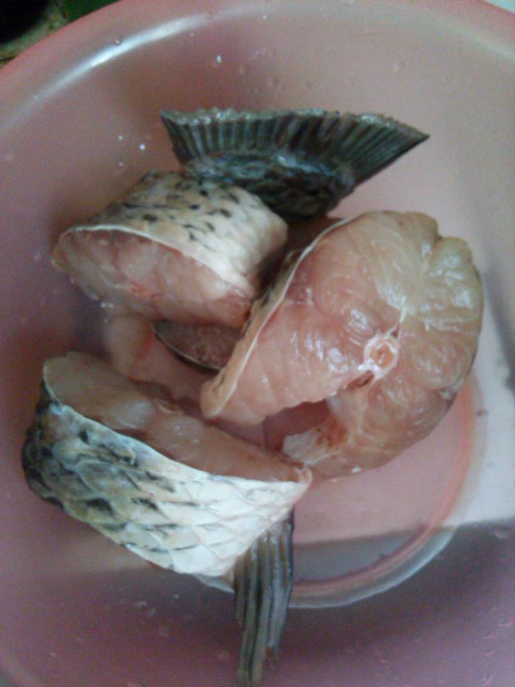 红烧油鲩步骤1
