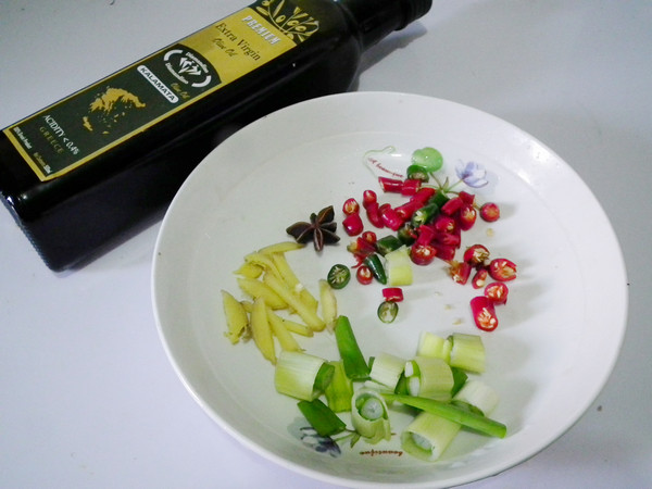 香辣栗子鸡 #本味家乡步骤2