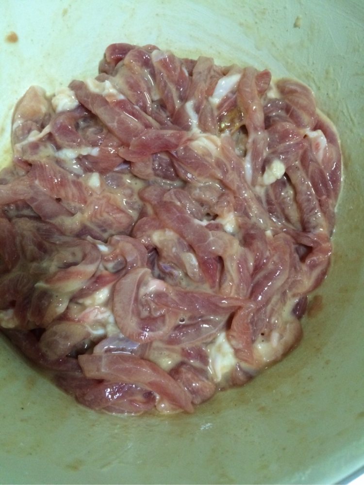 京酱肉丝步骤3