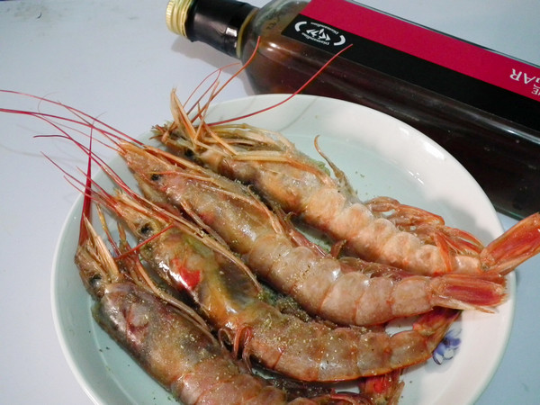 油焖阿根廷红虾步骤2