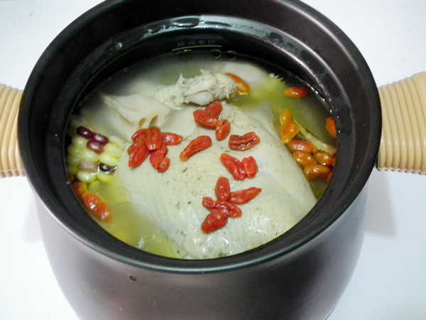 莲藕玉米鸡汤煲步骤9