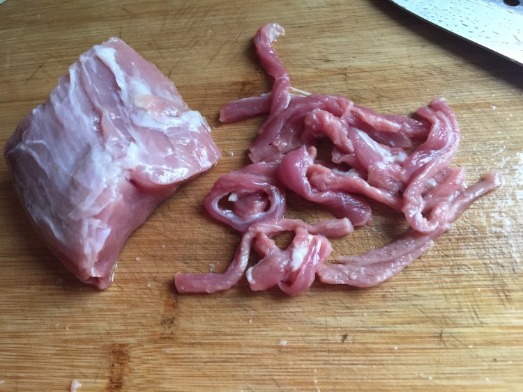 京酱肉丝#新鲜从这里步骤1