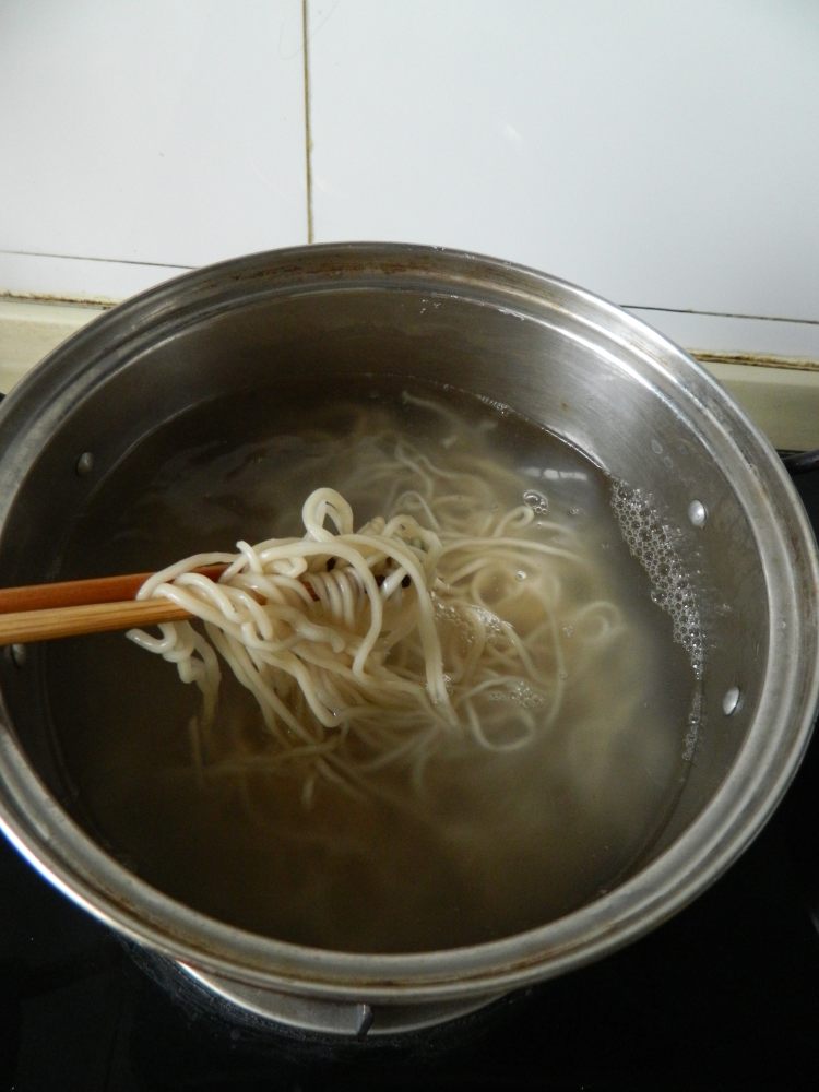 家常麻酱凉面步骤6