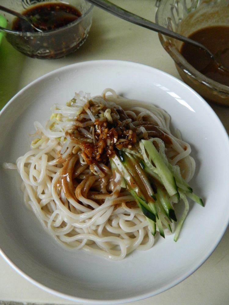 家常麻酱凉面步骤8