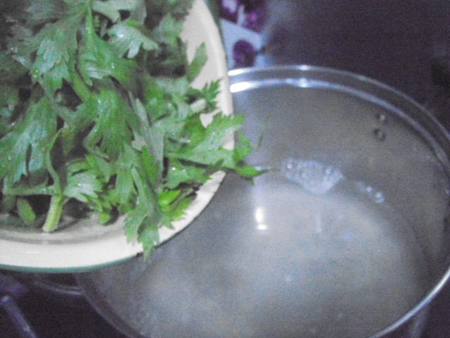 虾皮芹菜叶汤步骤3