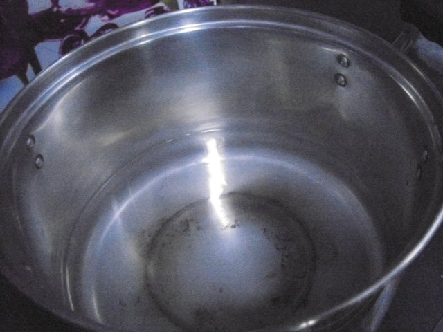 虾皮芹菜叶汤步骤1