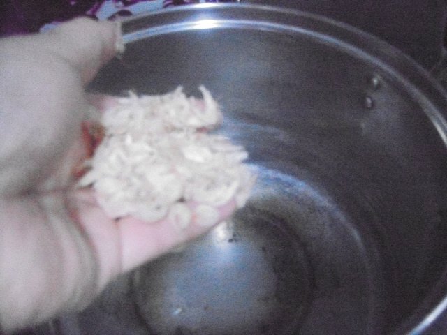 虾皮芹菜叶汤步骤2