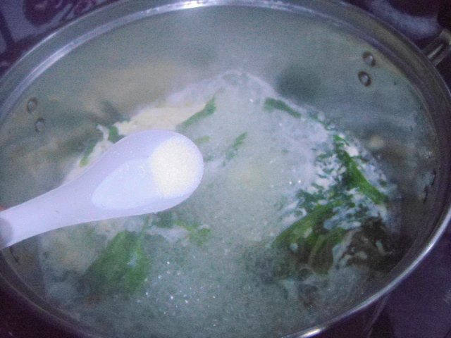 虾皮芹菜叶汤步骤6