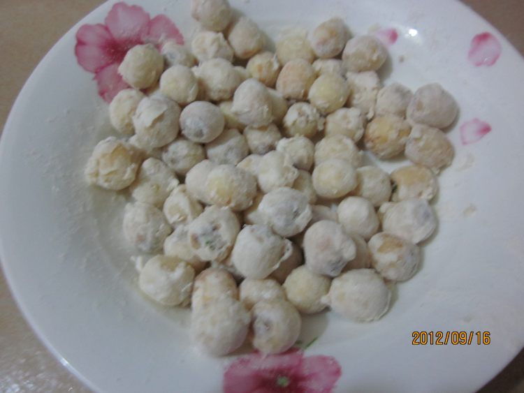 拔丝莲子步骤7