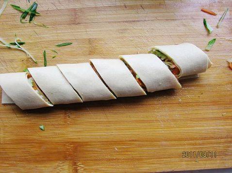 莲花酱肉丝步骤7