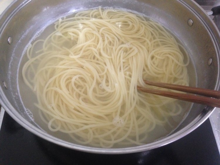 芝士肉酱意面步骤2
