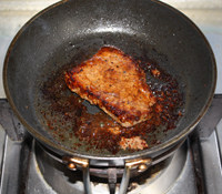 烤酱牛排配煎土豆沙拉步骤11