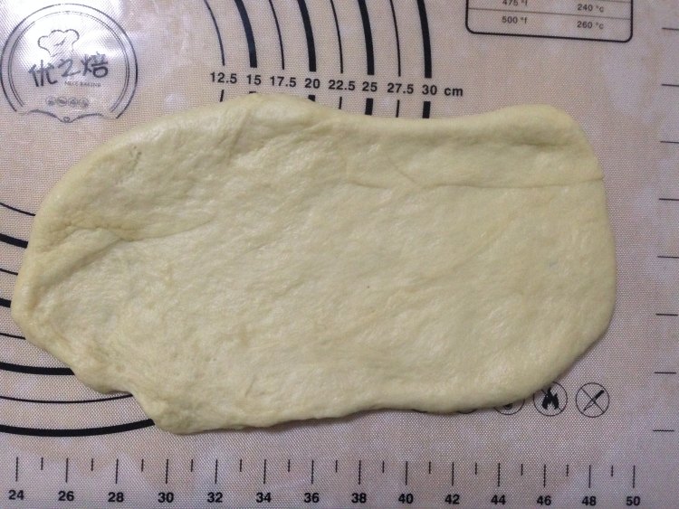 红豆吐司卷步骤5