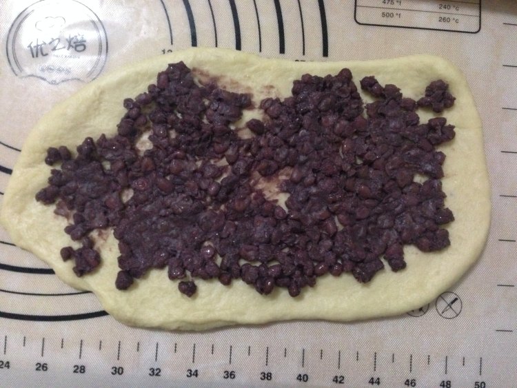 红豆吐司卷步骤6