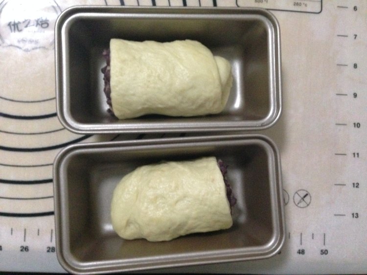 红豆吐司卷步骤9