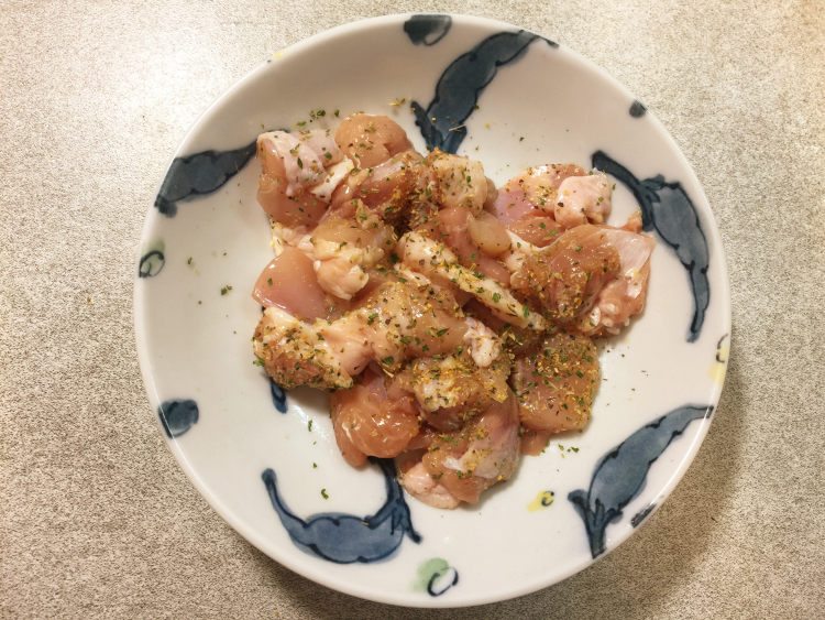 青酱鸡肉意大利面步骤3