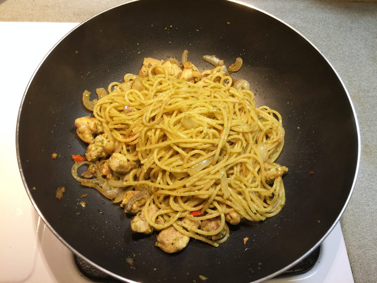 青酱鸡肉意大利面步骤12