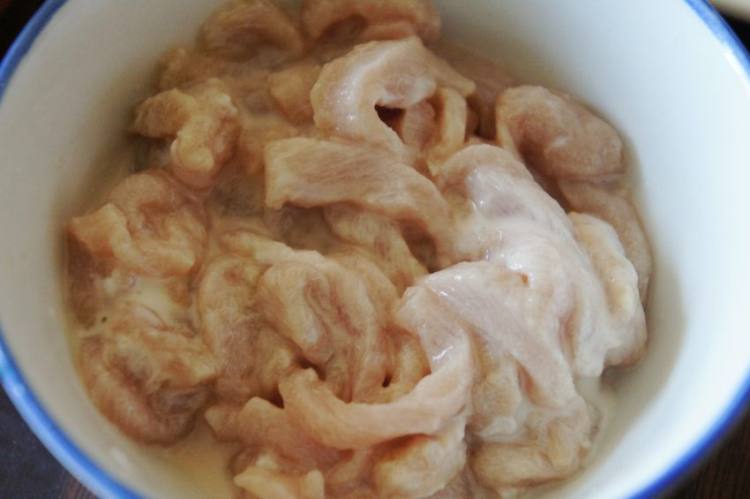 黑椒肉丝意面步骤3