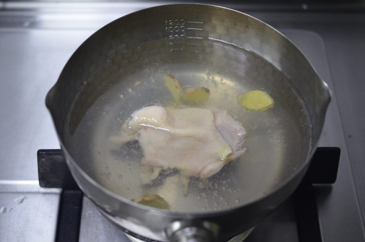 日式照烧鸡腿炒饭步骤2
