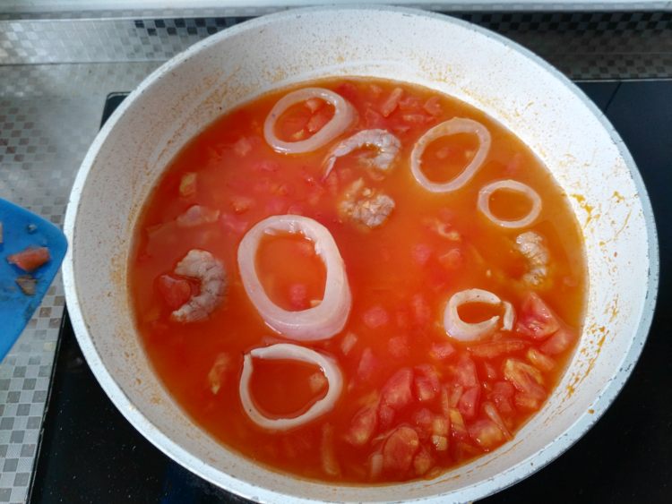 西班牙海鲜烩意粉#百步骤10