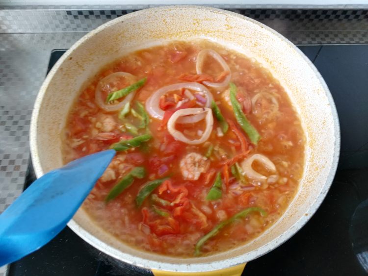 西班牙海鲜烩意粉#百步骤13