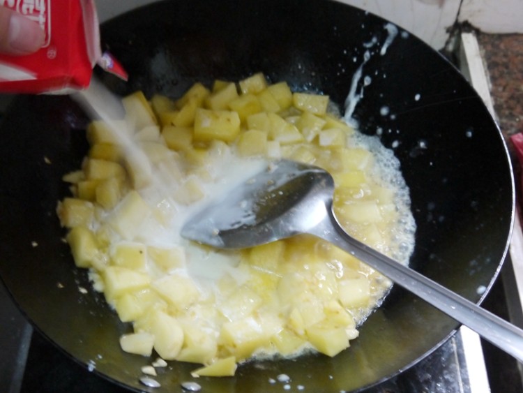 奶香土豆步骤6