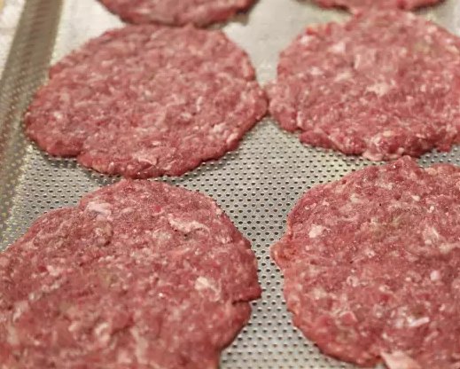 芝士酱牛肉汉堡步骤2