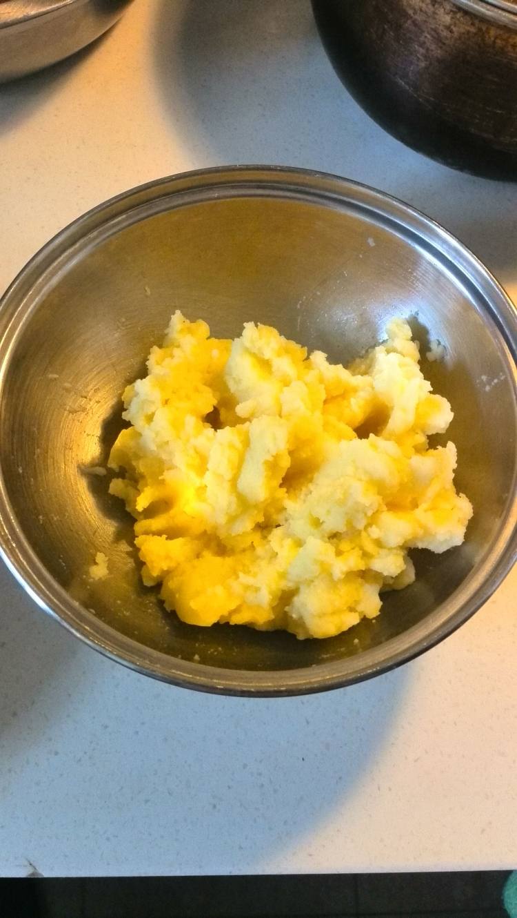 薯蓉黑椒汁牛排步骤11