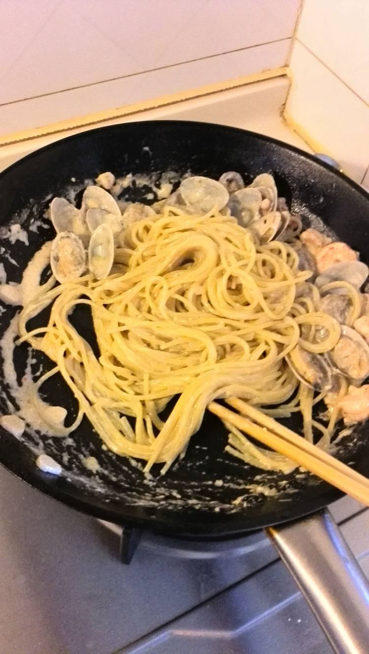 奶香海鲜意大利面步骤11